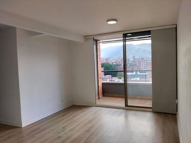 Apartamento de 2 alcobas en arriendo en San Joaquin, Medellín, 75 m² · foto 7 de 23