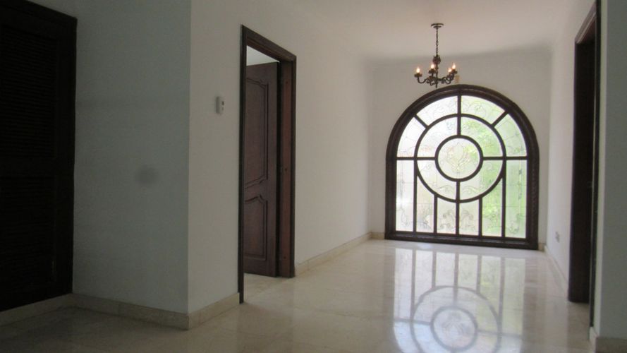 Casa de 4 alcobas en arriendo en Altos De Riomar, Barranquilla, 450 m² · foto 9 de 14