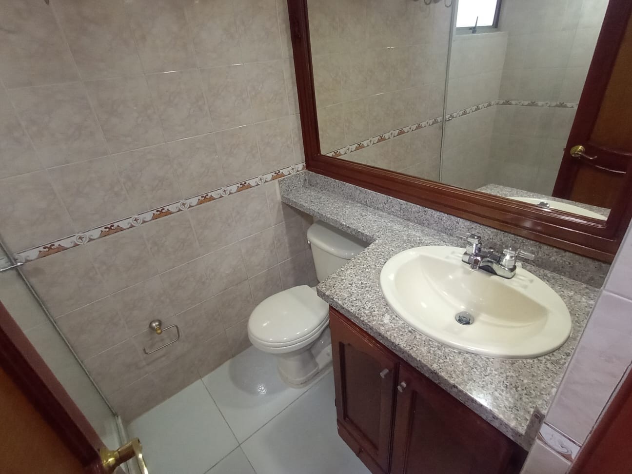 Apartamento en arriendo en Laureles, Medellín · foto 18 de 19