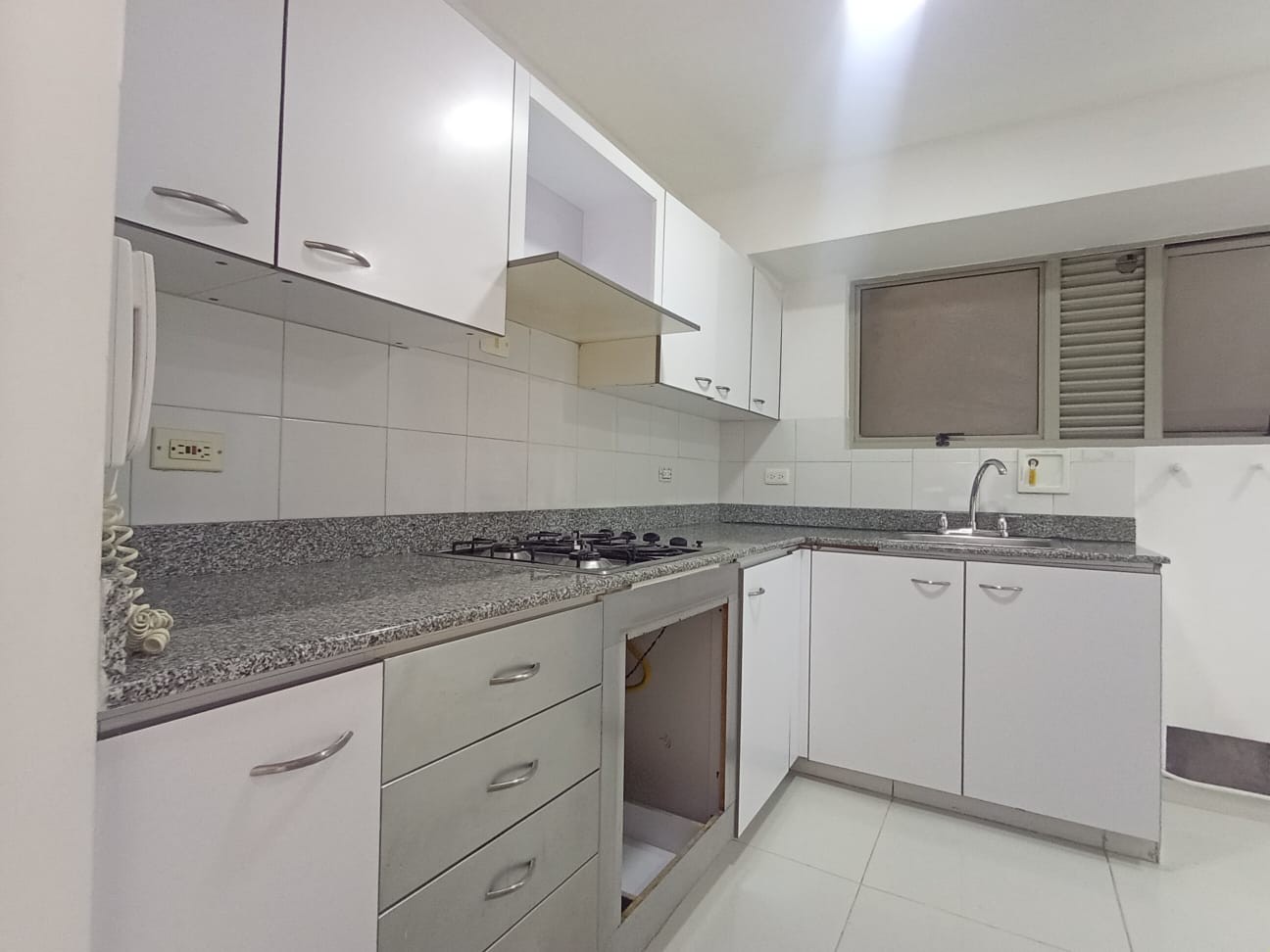 Apartamento en arriendo en Laureles, Medellín · foto 4 de 19