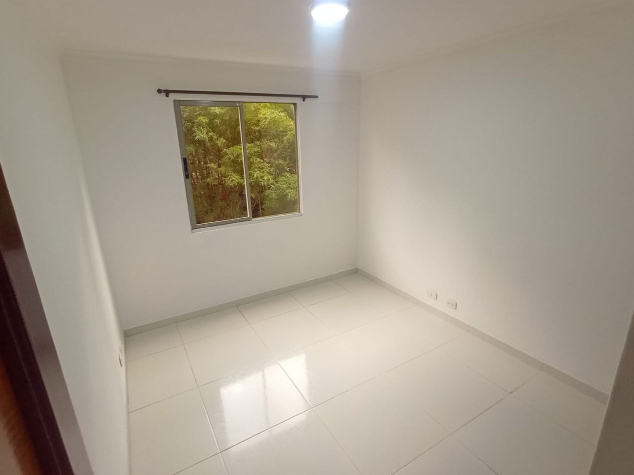 Apartamento en arriendo en Laureles, Medellín · foto 12 de 19