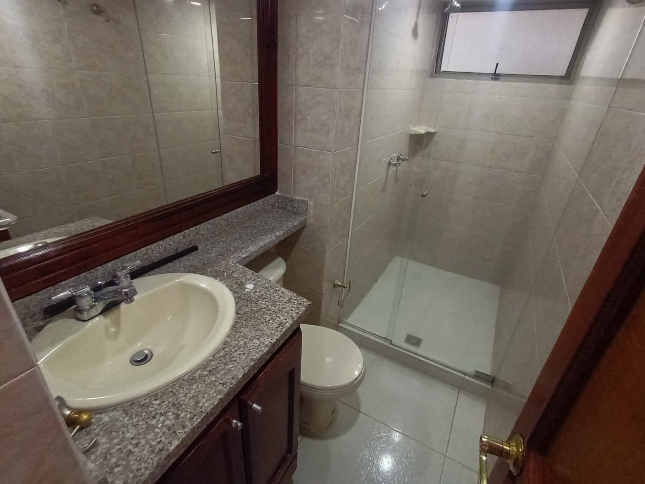 Apartamento en arriendo en Laureles, Medellín · foto 17 de 19