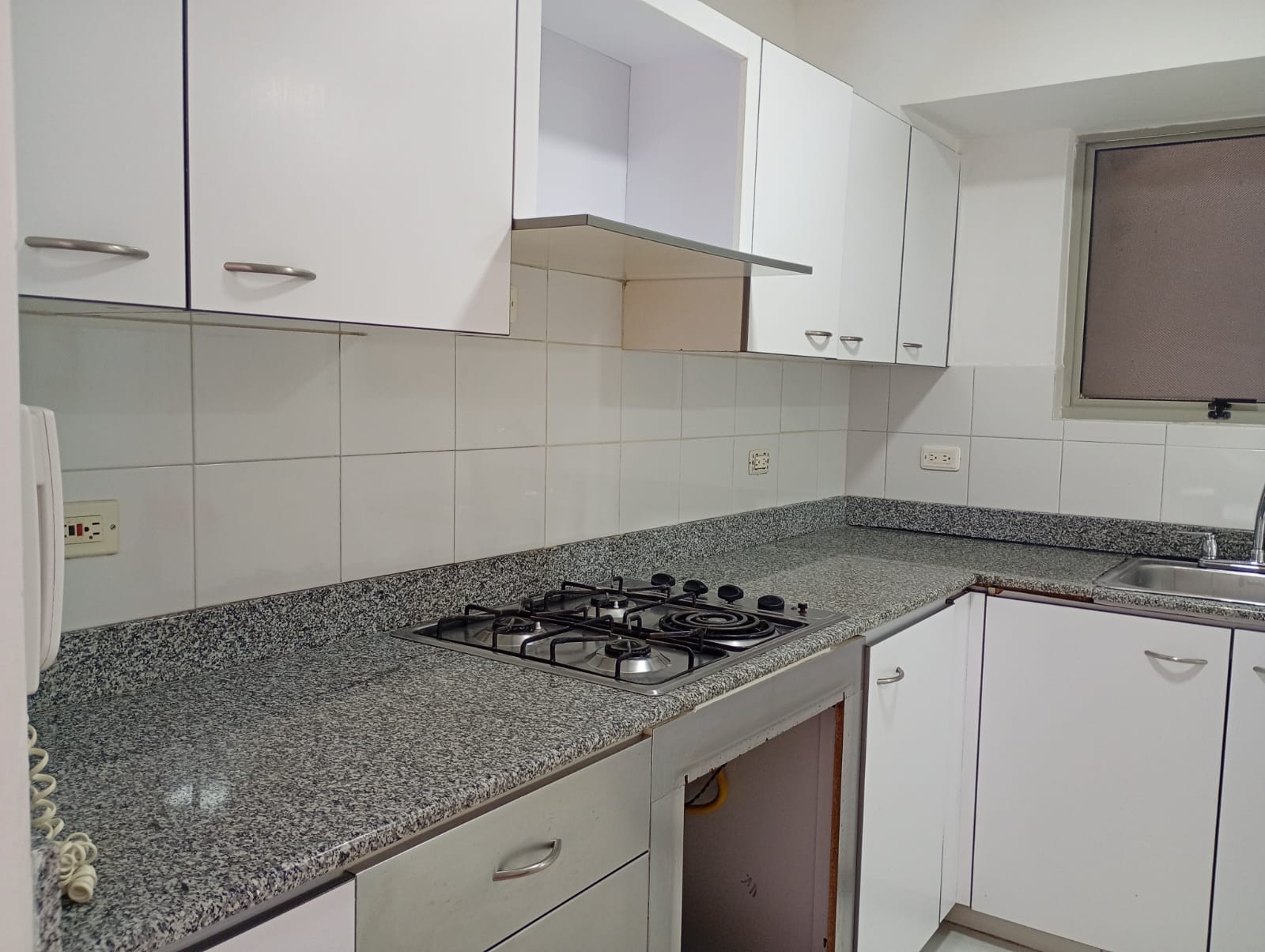 Apartamento en arriendo en Laureles, Medellín · foto 6 de 19