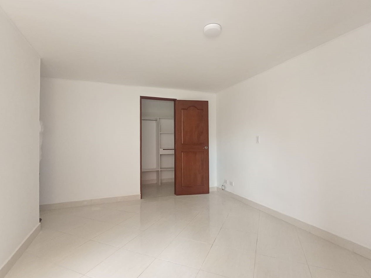 Apartamento en venta en Laureles, Medellín · foto 8 de 19