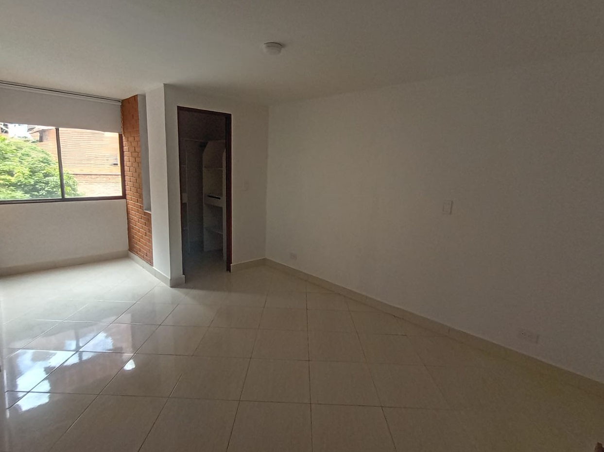 Apartamento en venta en Laureles, Medellín · foto 9 de 19