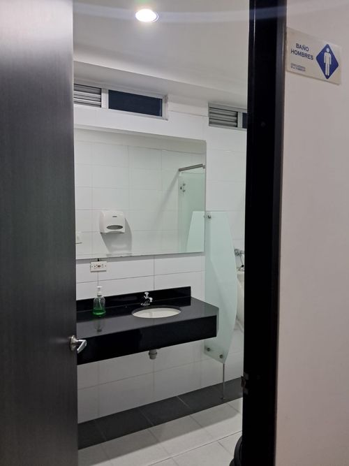 Local en venta en Piedra Pintada, Ibagué, 32 m² · foto 11 de 16