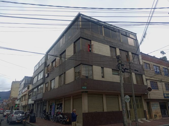Casa de 5 alcobas en venta en Restrepo, Bogotá, 350 m² · foto 4 de 19