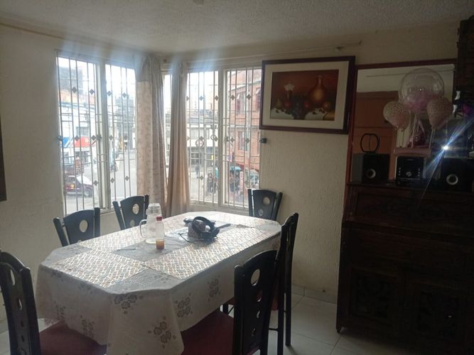 Casa de 5 alcobas en venta en Restrepo, Bogotá, 350 m² · foto 10 de 19