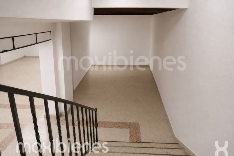 Local en venta en Rionegro, 101 m² · foto 2 de 9