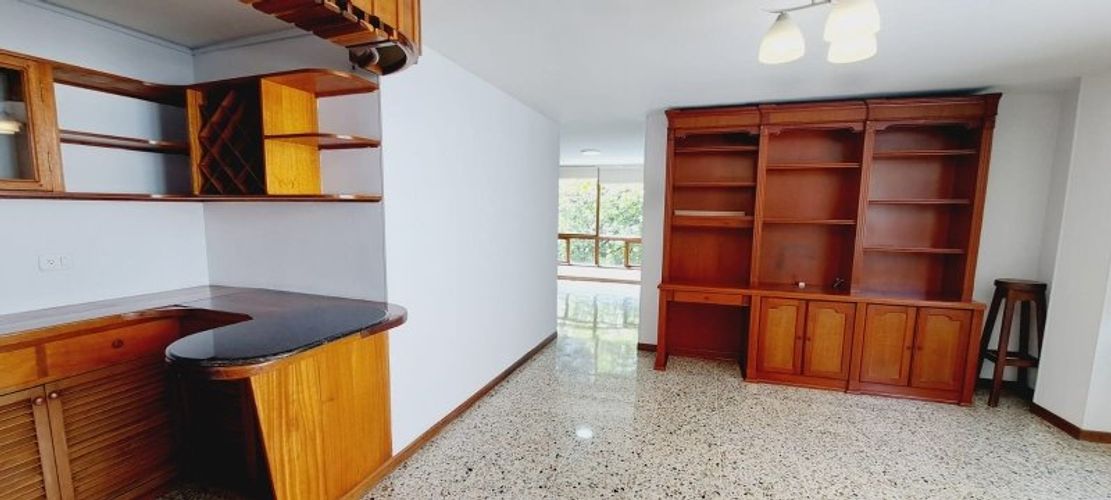 Apartamento de 3 alcobas en venta en Patio Bonito, Medellín, 145 m² · foto 10 de 13