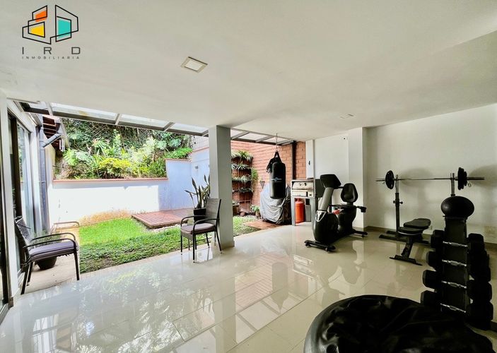 Casa de 3 alcobas en venta en Belén, Medellín, 191 m² · foto 10 de 24