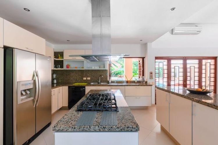Casa de 4 alcobas en venta en Ricaurte, 400 m² · foto 13 de 20