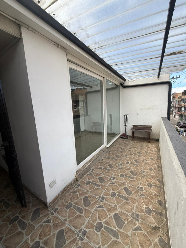 Casa en venta en Linterama, Bogotá · foto 8 de 24