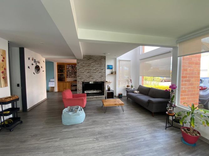 Casa de 3 alcobas en venta en Cr Costa Rica, Chía, 200 m² · foto 3 de 17