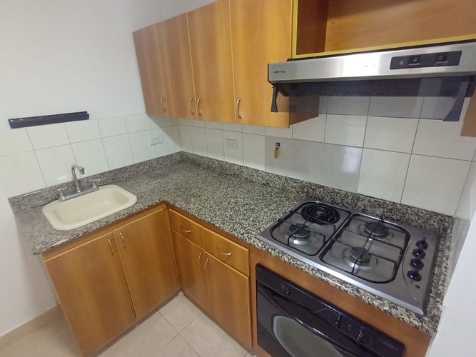 Apartamento de 3 alcobas en arriendo en Laureles, Medellín, 86 m² · foto 4 de 18