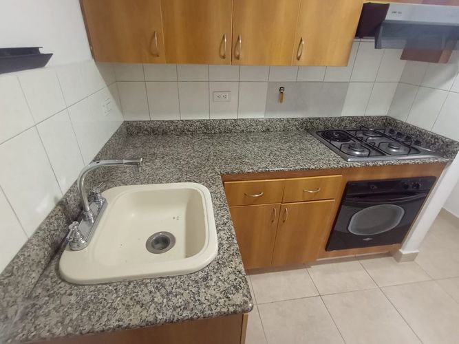 Apartamento de 3 alcobas en arriendo en Laureles, Medellín, 86 m² · foto 5 de 18