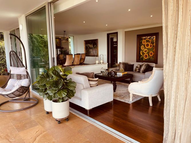 Casa de 4 alcobas en venta en El Poblado, Medellín, 658 m² · foto 6 de 14