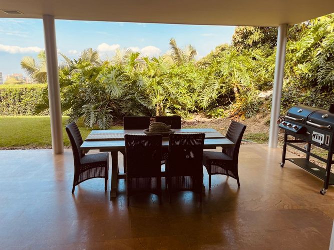 Casa de 4 alcobas en venta en El Poblado, Medellín, 658 m² · foto 12 de 14