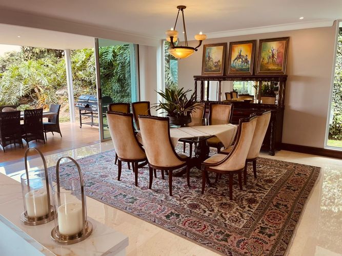 Casa de 4 alcobas en venta en El Poblado, Medellín, 658 m² · foto 5 de 14