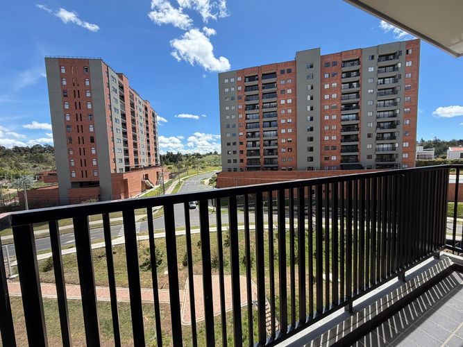 Apartamento de 1 alcoba en venta en Belchite, Rionegro, 53 m² · foto 2 de 11