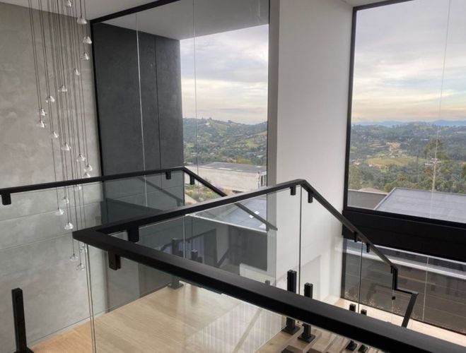 Casa de 5 alcobas en venta en Las Palmas, Envigado, 729 m² · foto 3 de 6