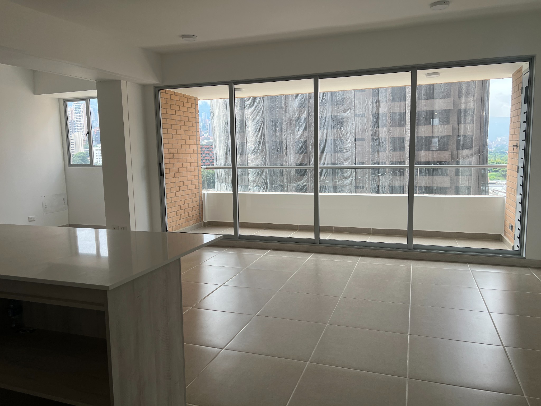 Apartamento en venta en Ciudad Del Río, Medellín · foto 3 de 24