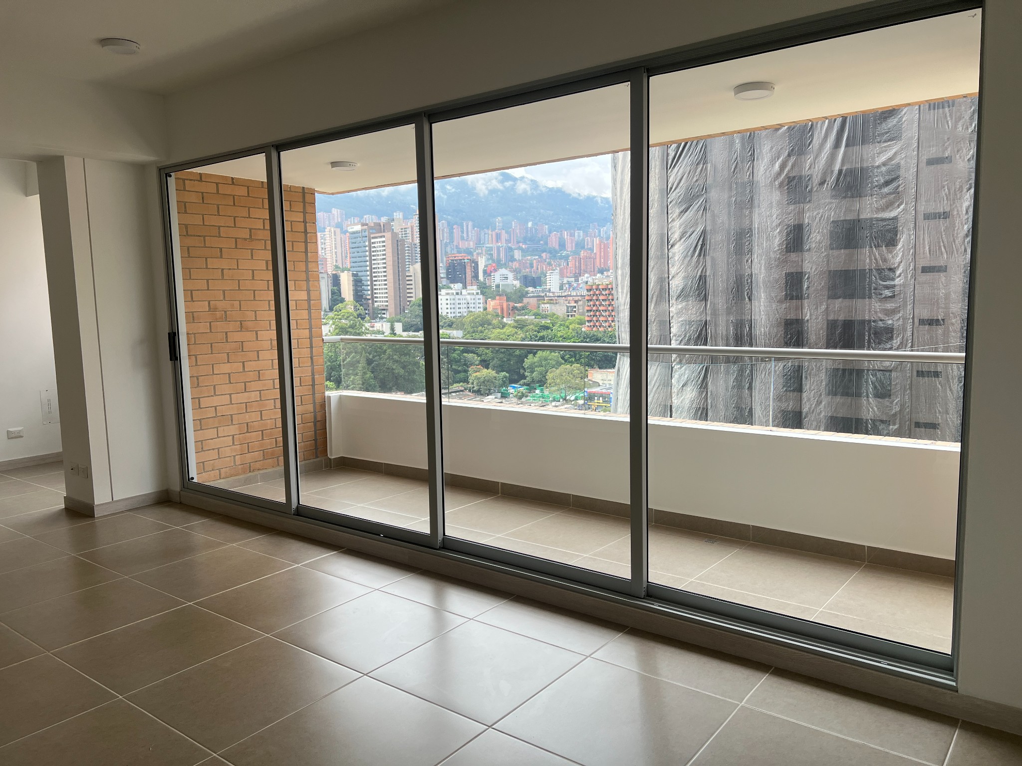 Apartamento en venta en Ciudad Del Río, Medellín · foto 7 de 24