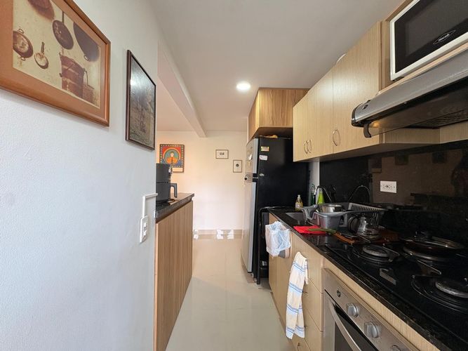 Apartamento de 1 alcoba en venta en Tres Esquinas, Sabaneta, 53 m² · foto 8 de 11
