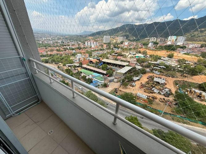 Apartamento de 3 alcobas en venta en San Antonio Del Carrizal, Girón, 68 m² · foto 2 de 12