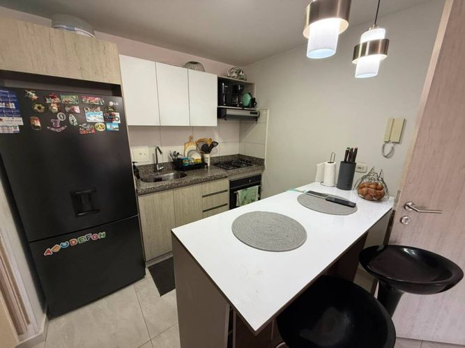 Apartamento de 3 alcobas en venta en San Antonio Del Carrizal, Girón, 68 m² · foto 5 de 12