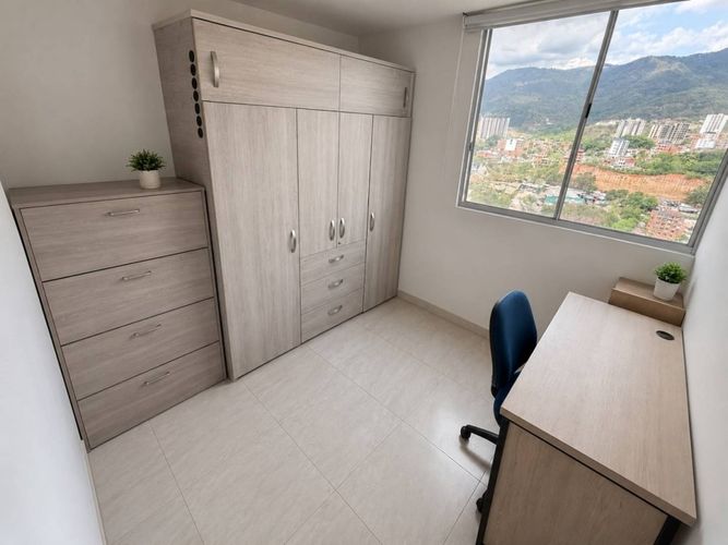 Apartamento de 3 alcobas en venta en San Antonio Del Carrizal, Girón, 68 m² · foto 10 de 12