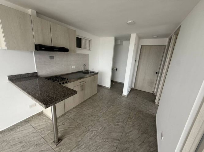 Apartamento de 3 alcobas en venta en San Antonio Del Carrizal, Girón, 56 m² · foto 2 de 17