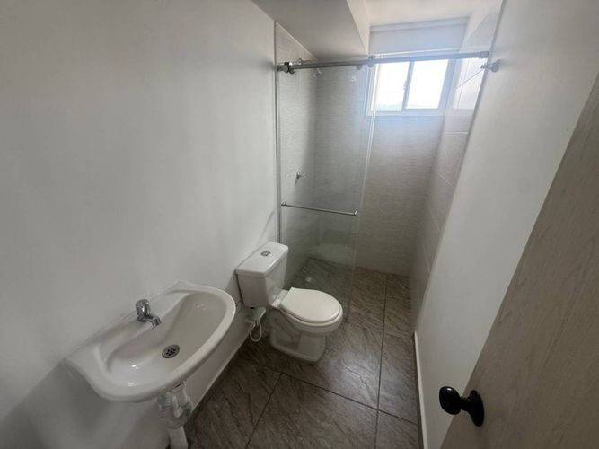 Apartamento de 3 alcobas en venta en San Antonio Del Carrizal, Girón, 56 m² · foto 8 de 17