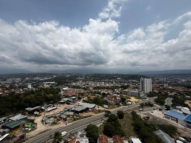 Apartamento de 3 alcobas en venta en San Antonio Del Carrizal, Girón, 56 m² · foto 10 de 17