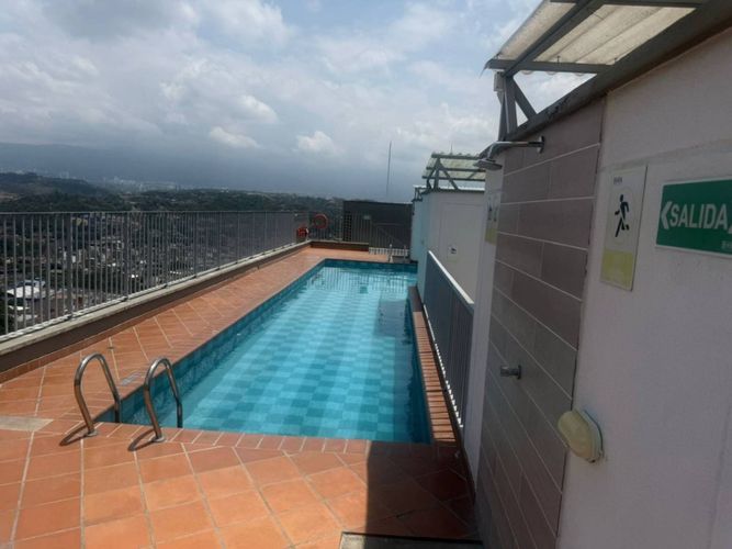 Apartamento de 3 alcobas en venta en San Antonio Del Carrizal, Girón, 56 m² · foto 14 de 17