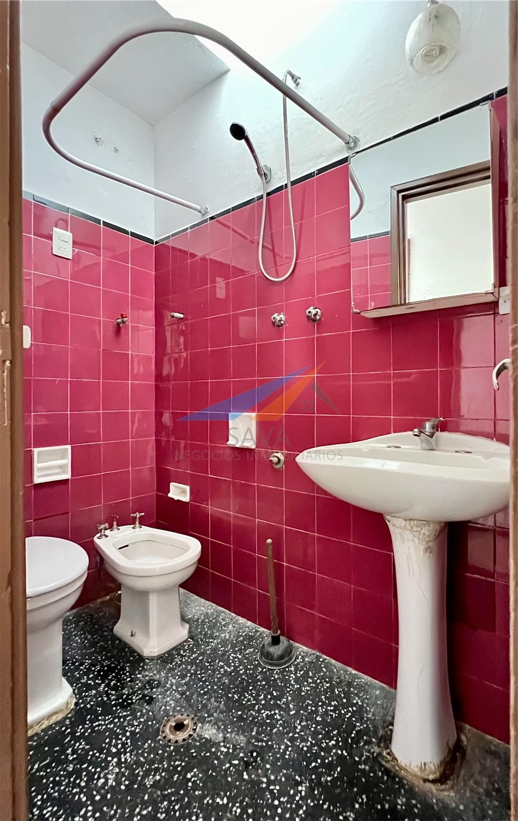 Alquiler Apartamento tipo Casa en P. H. 1 Dormitorio en Sayago! · Foto 9