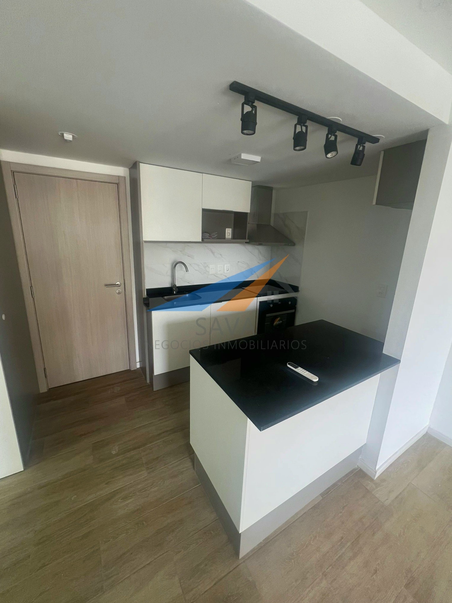 Alquiler Apartamento 1 Dormitorio en Tres Cruces! Terraza con Parrillero. · Foto 6