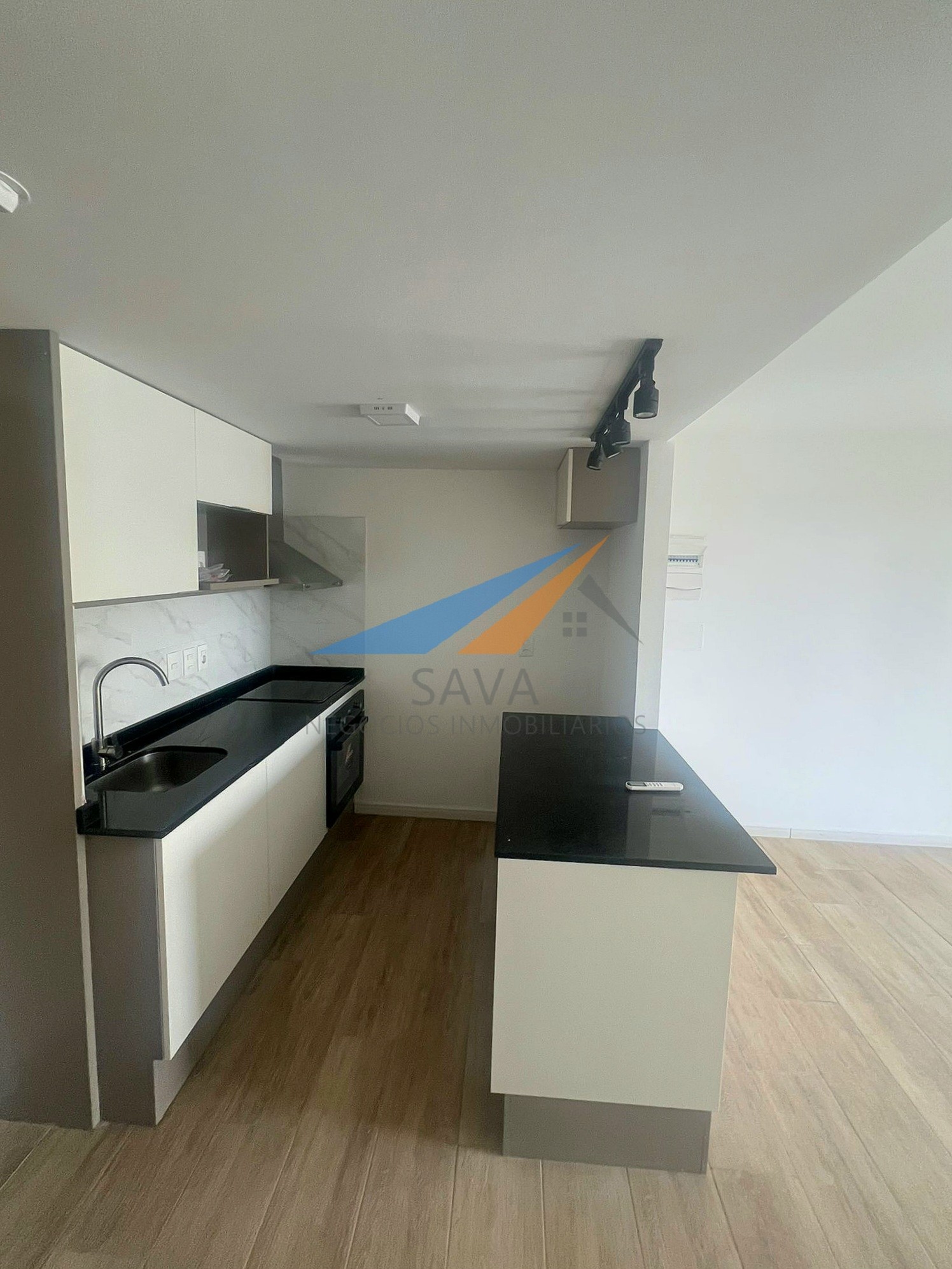 Alquiler Apartamento 1 Dormitorio en Tres Cruces! Terraza con Parrillero. · Foto 7