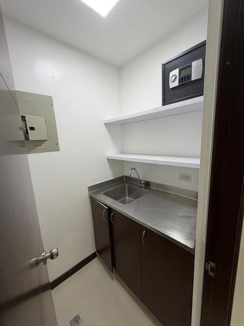 Oficina en arriendo en El Tesoro, Medellín, 35 m² · foto 4 de 4