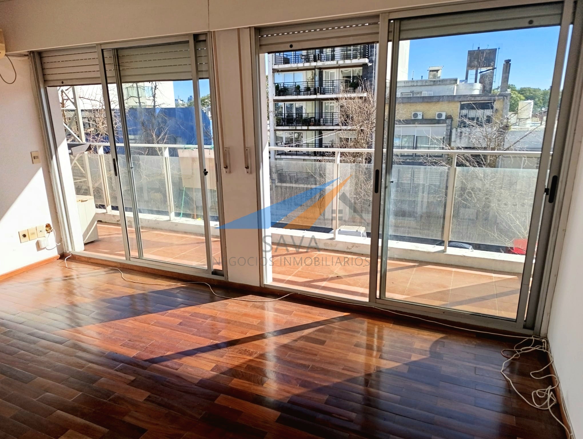 Alquiler Apartamento 3 Dormitorio en Punta Carretas! Garage Incluido. Excelente Ubicación.