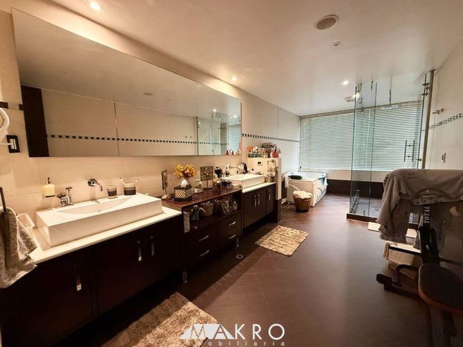 Apartamento de 3 alcobas en venta en Unicentro Bogotá, Bogotá, 420 m² · foto 9 de 24