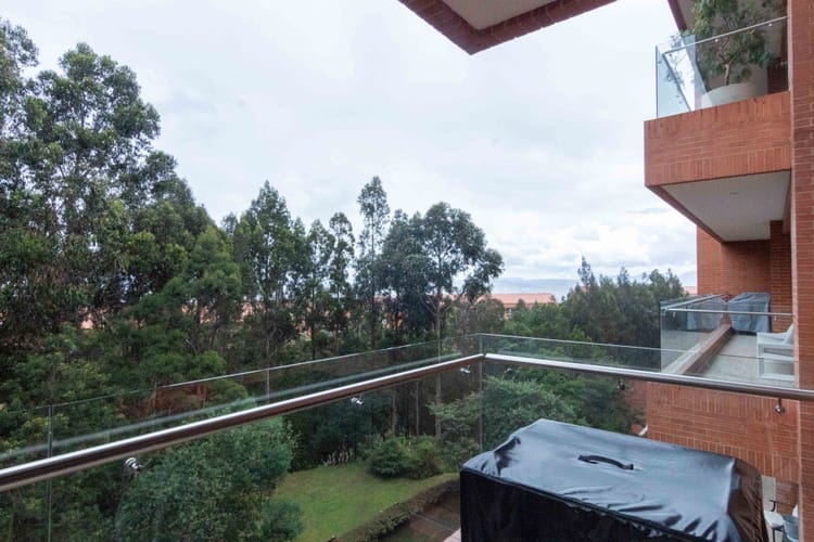 Apartamento de 3 alcobas en venta en Cerros De Los Alpes, Bogotá, 307 m² · foto 7 de 24