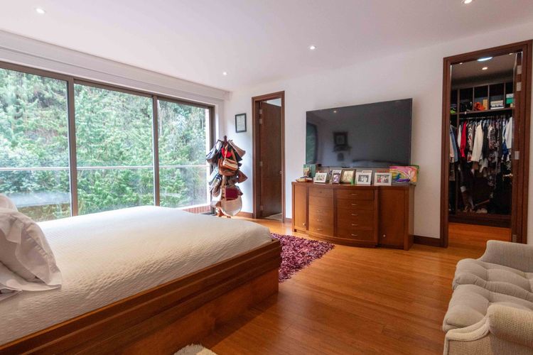 Apartamento de 3 alcobas en venta en Cerros De Los Alpes, Bogotá, 307 m² · foto 20 de 24