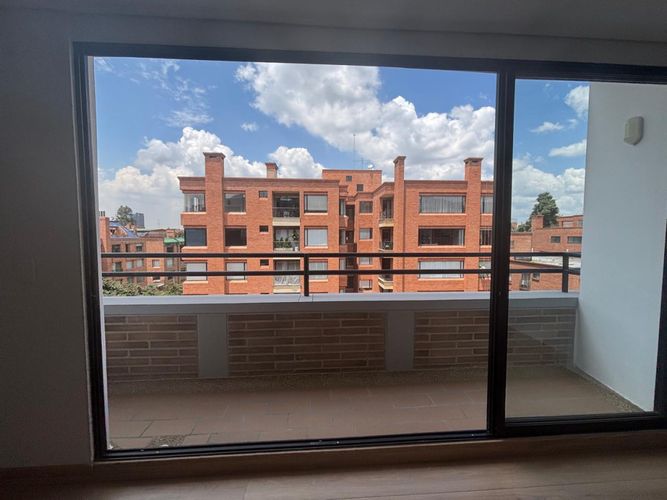 Apartaestudio en venta en Santa Barbara, Bogotá, 57 m² · foto 2 de 21