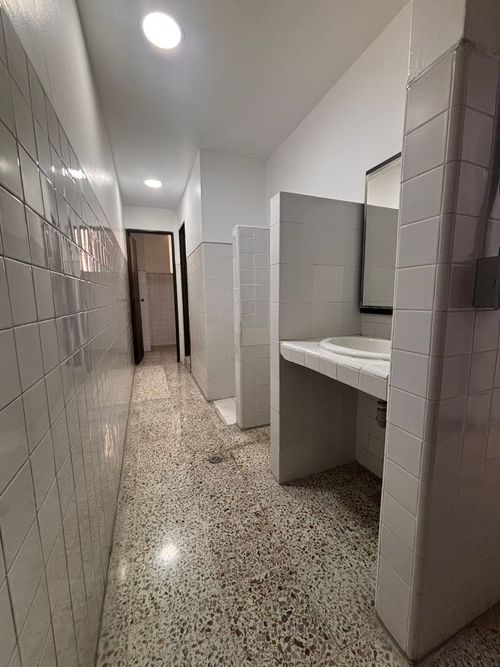 Oficina en arriendo en Zona Centro, Envigado, 131 m² · foto 18 de 19