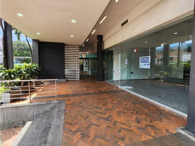 Local en venta en Colombia, Medellín, 130 m² · foto 4 de 5