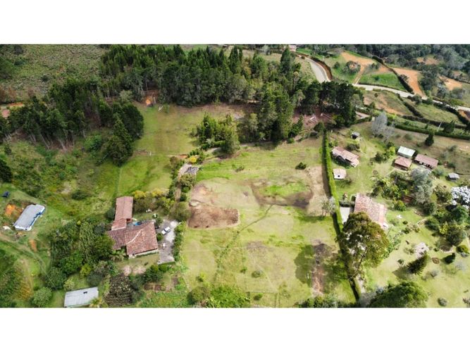 Finca en venta en El Molino, Guarne, 300 m² · foto 23 de 24