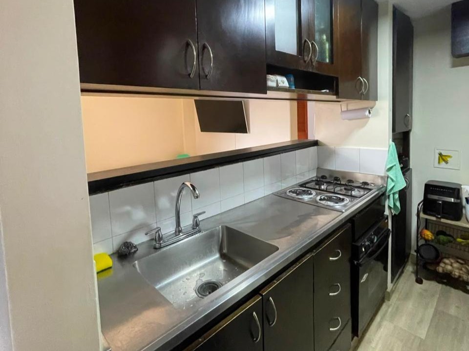 Apartamento en venta en El Poblado, Medellín · foto 5 de 12