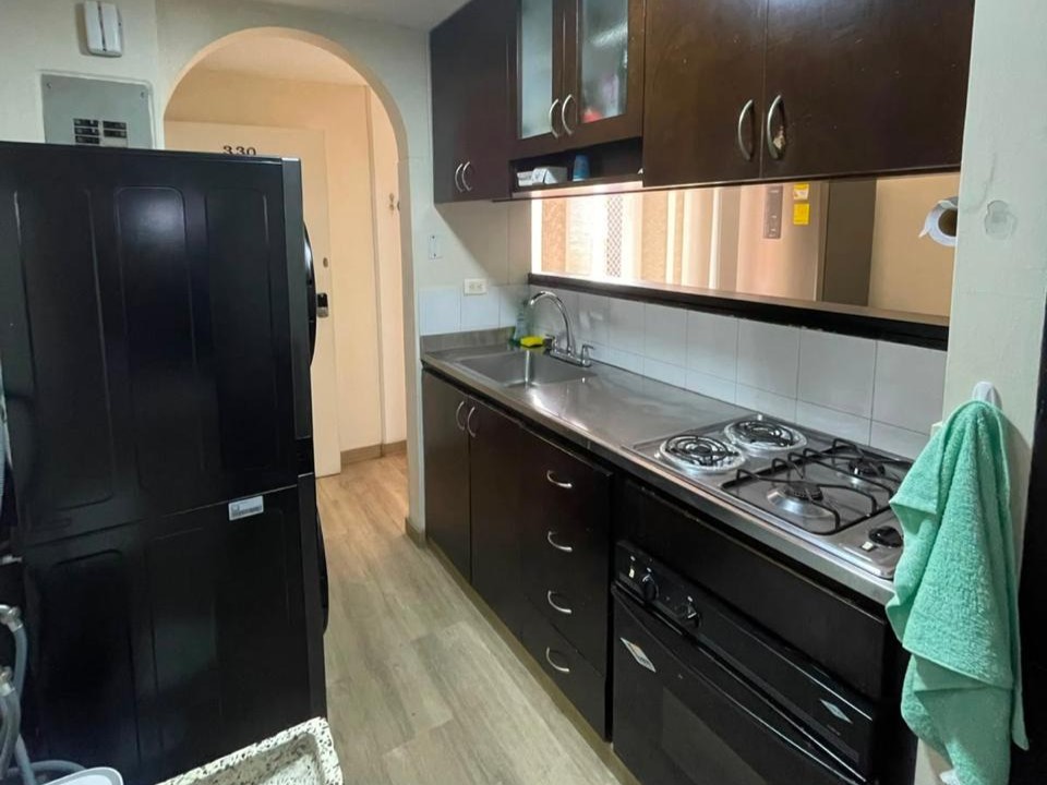 Apartamento en venta en El Poblado, Medellín · foto 4 de 12