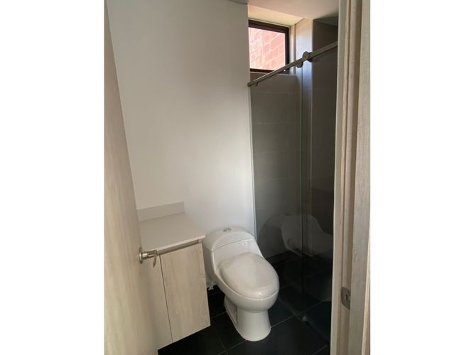 Apartamento de 2 alcobas en venta en Loma Del Escobero, Envigado, 85 m² · foto 5 de 11